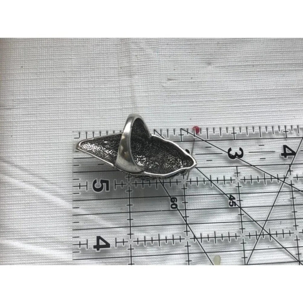 Large Silver Rhinestone Ring 7 1/2
